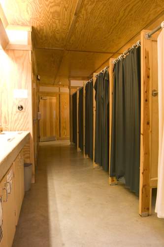 /upload/images/photo_album/facilities/facilities_bunks_showers