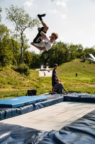 /upload/images/photo_album/trampoline/trampoline09